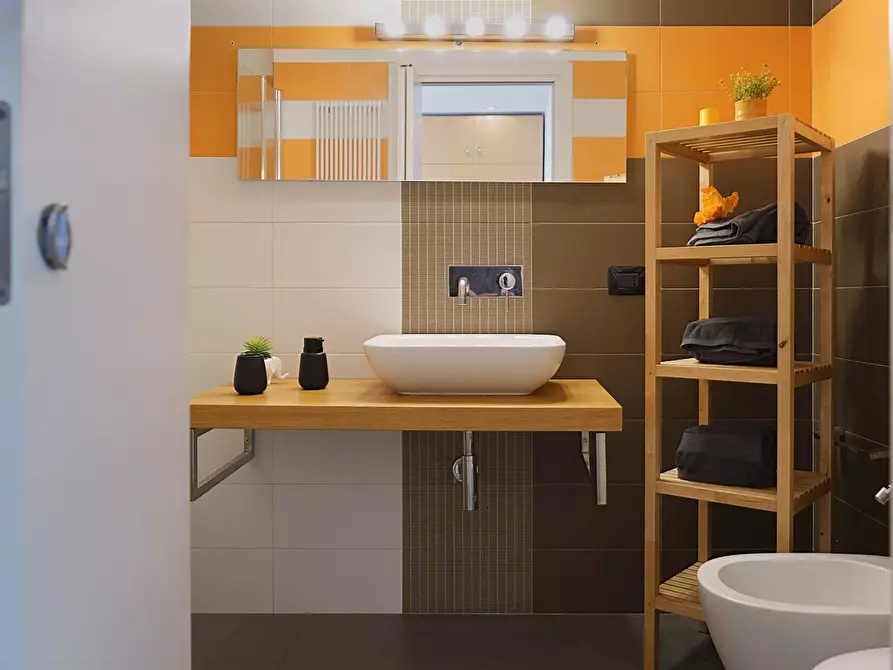 Immagine 7 di Casa indipendente in vendita  in Via Salerno 100 a Gela