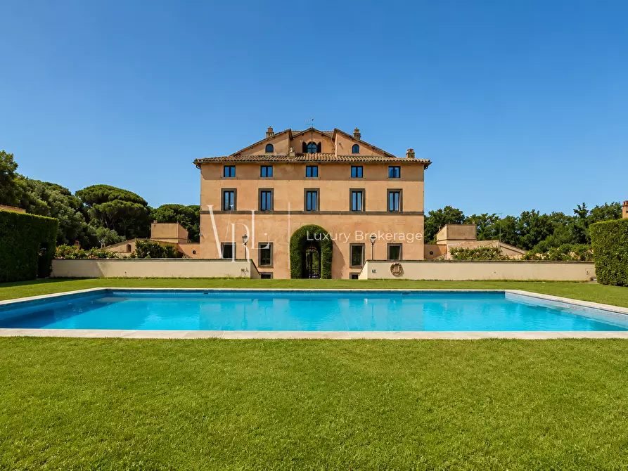 Immagine 6 di Villa in vendita  a Roma