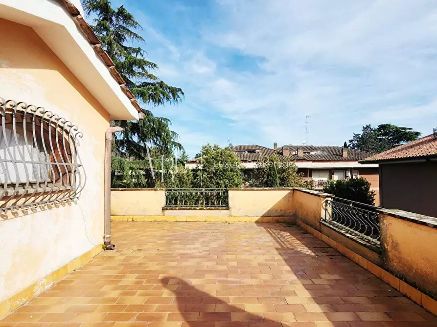 Immagine 25 di Villa in vendita  a Roma