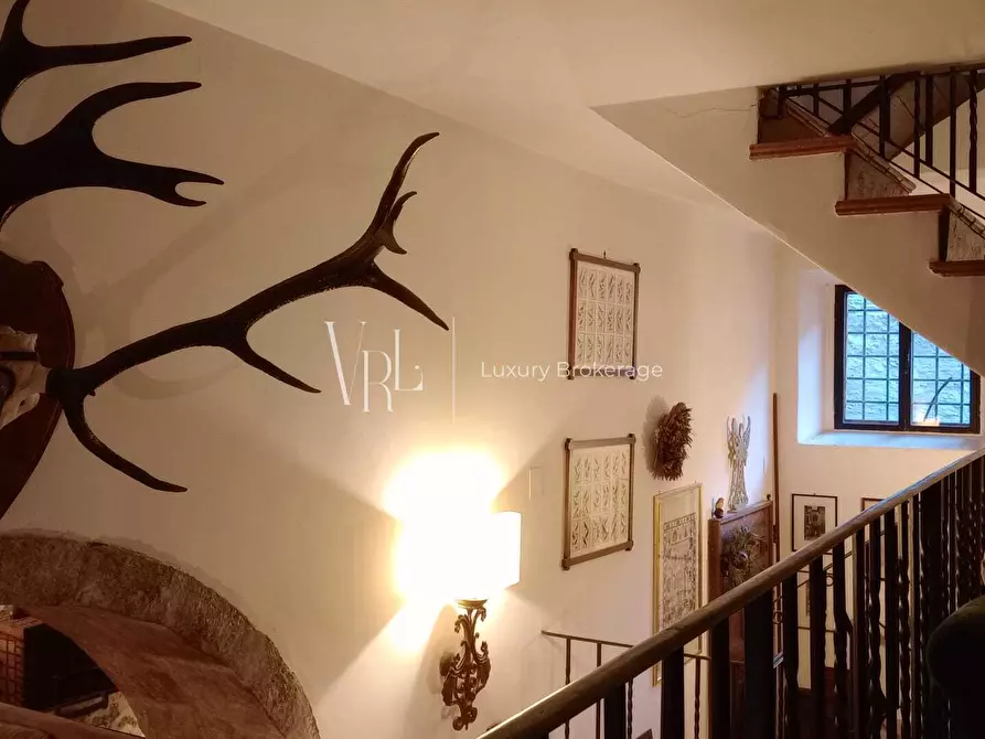 Immagine 13 di Palazzo in vendita  a Arezzo