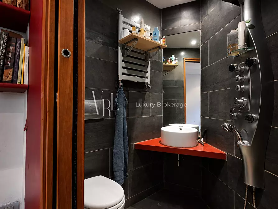 Immagine 28 di Villa in vendita  a Roma