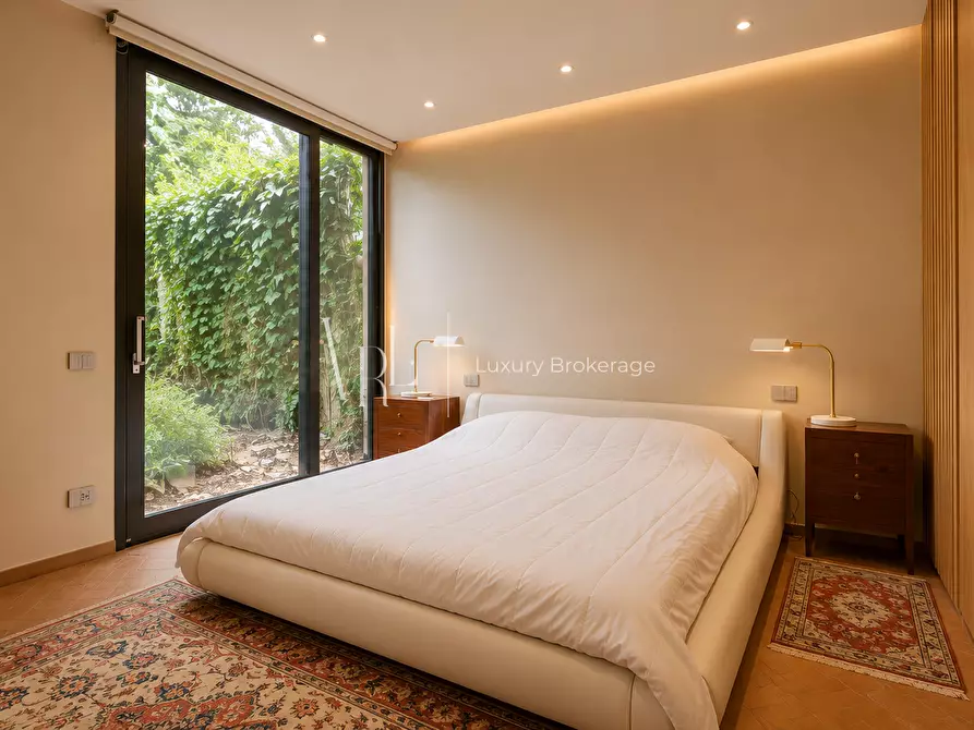 Immagine 13 di Villa in vendita  a Roma