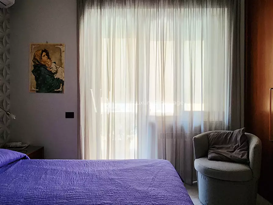 Immagine 11 di Quadrilocale in vendita  a Roma
