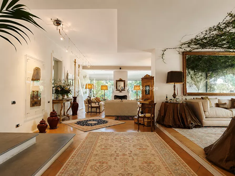 Immagine 11 di Casa bifamiliare in vendita  a Roma