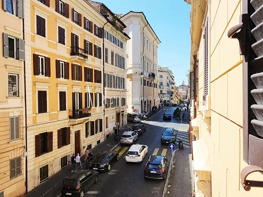 Immagine 13 di Pentalocale in vendita  a Roma