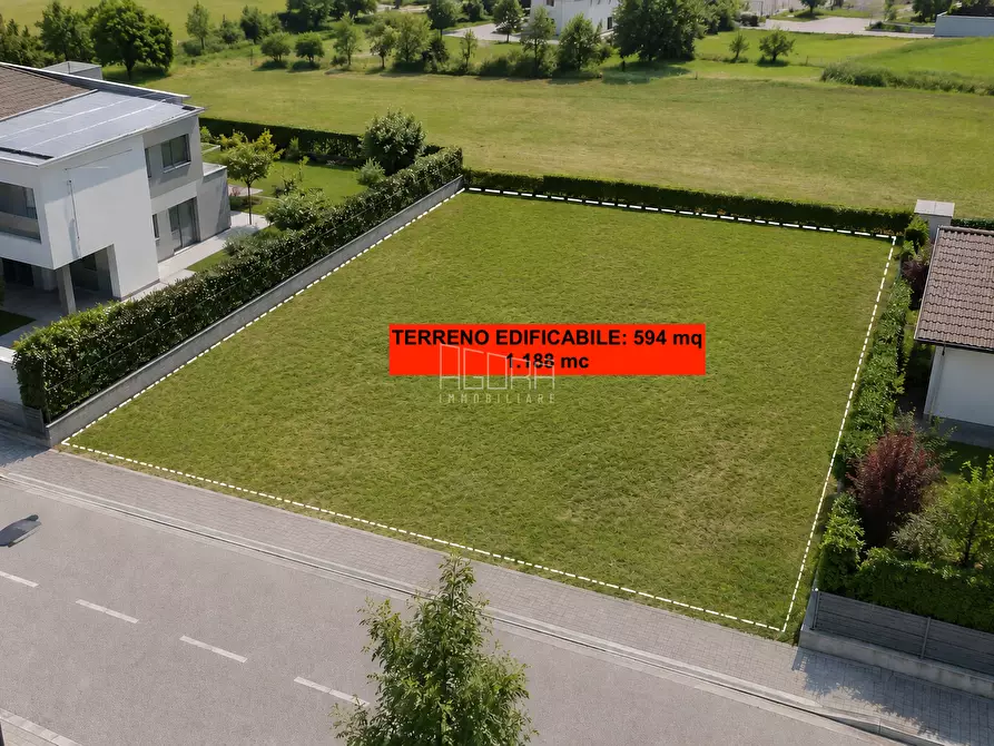Immagine 1 di Terreno agricolo in vendita  in Via Peschiera 2 a Rovigo