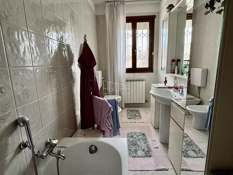 Immagine 17 di Casa indipendente in vendita  in Via Col di Lana 7 a Rovigo