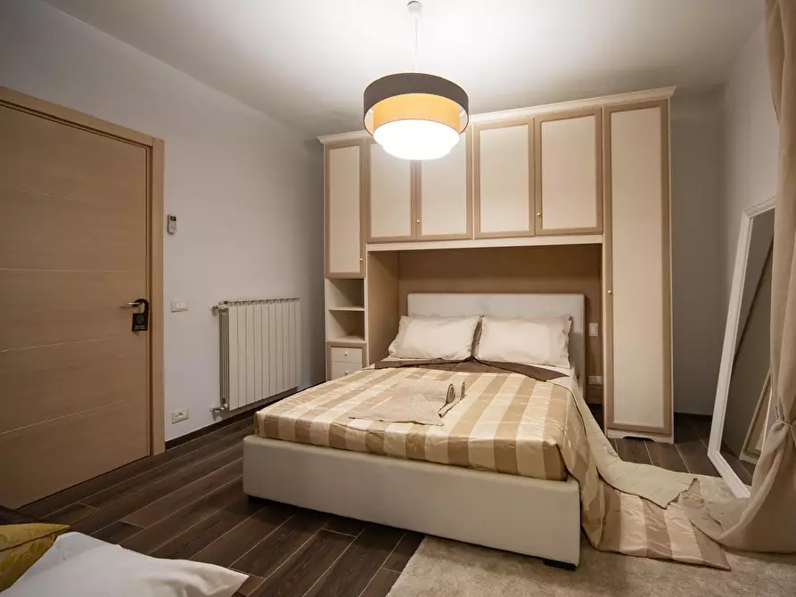 Immagine 12 di Quadrilocale in vendita  a Viareggio