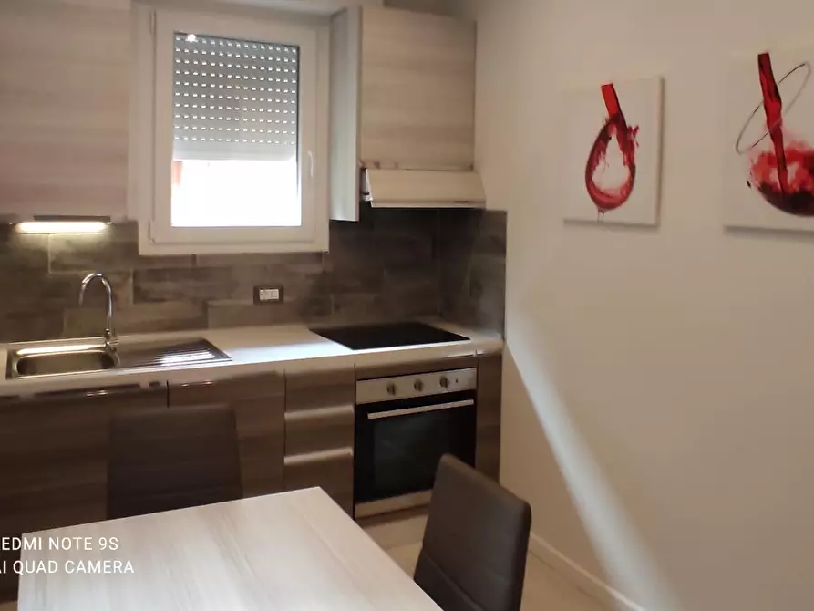 Immagine 13 di Bilocale in affitto  a Viareggio