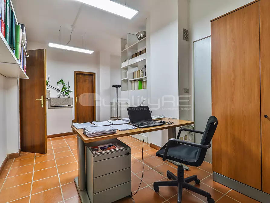 Immagine 27 di Ufficio in affitto  in Via Borgonuovo 10 a Bologna