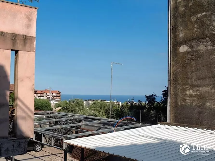 Immagine 39 di Pentalocale in vendita  in Via delle Azalee 13 a Misterbianco