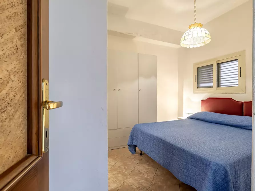 Immagine 4 di Bilocale in vendita  in Via Al Belvedere 6 a Trinità D'agultu E Vignola