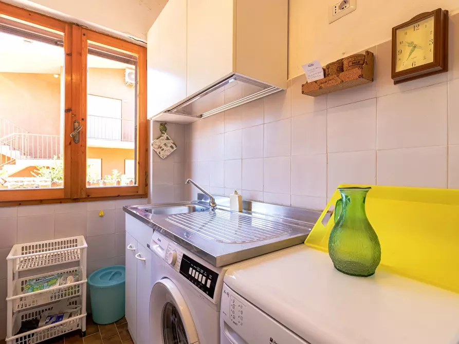 Immagine 20 di Trilocale in vendita  in via rinaggiu a Trinità D'agultu E Vignola