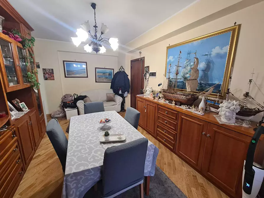 Immagine 2 di Appartamento in vendita  in Via Guglielmo Oberdan 12 a Gravina Di Catania