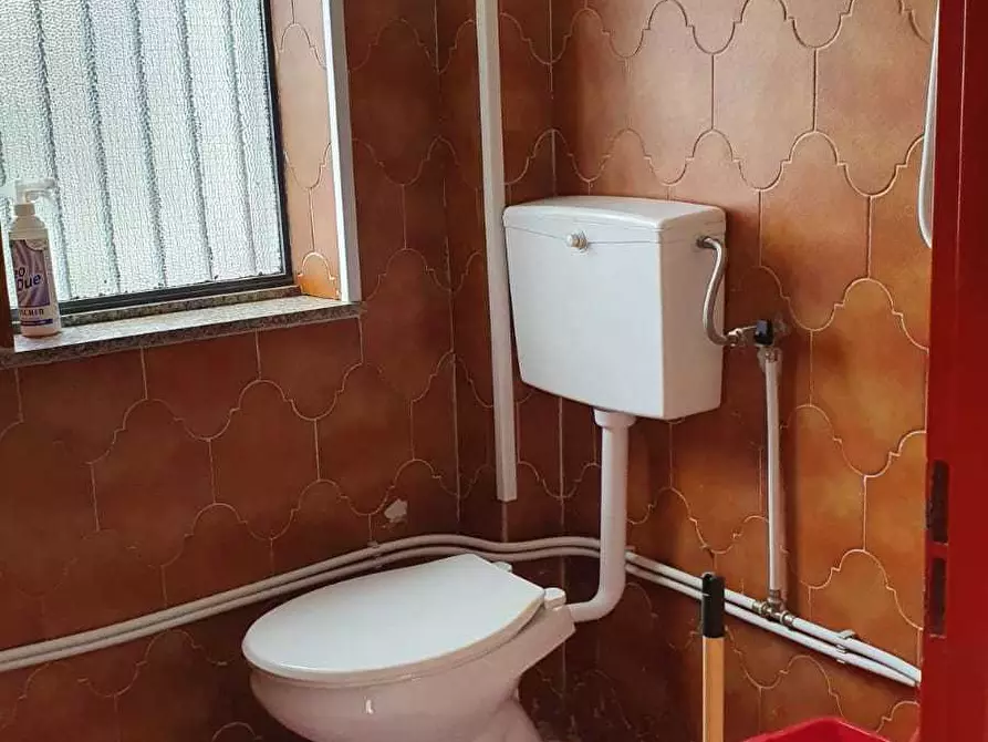 Immagine 6 di Attività artigianale in vendita  in Via Pier Santi Mattarella 2 a Belpasso