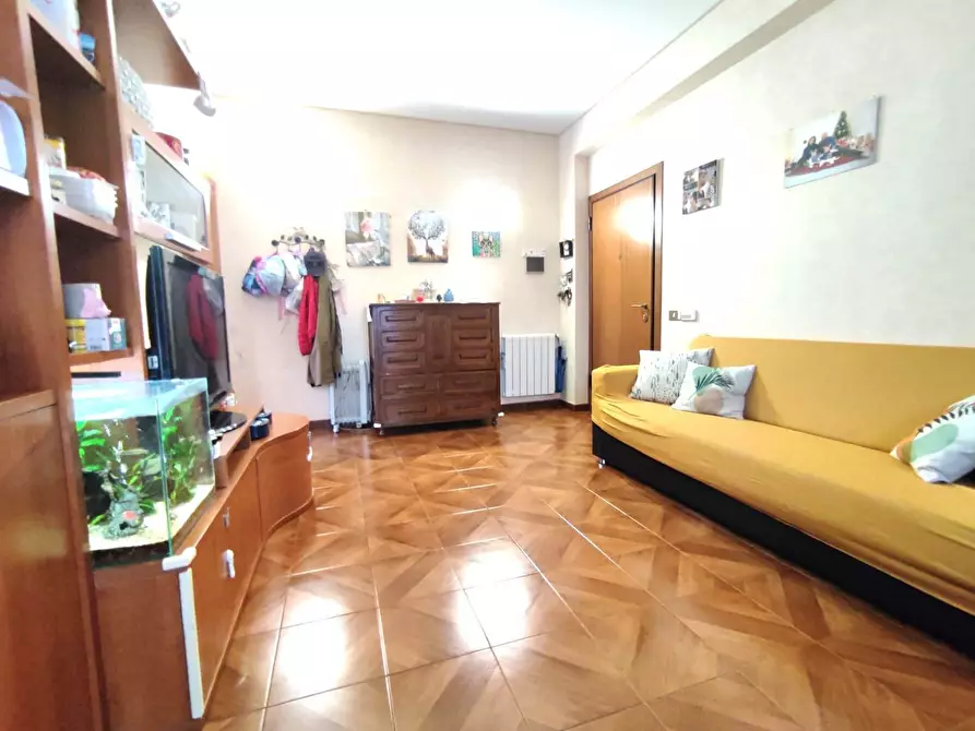 Immagine 9 di Bilocale in vendita  a Tremestieri Etneo