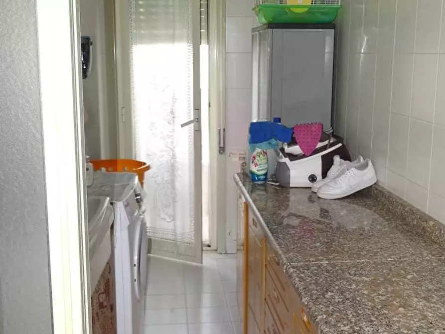 Immagine 9 di Quadrilocale in vendita  in Via Antonino Corsaro 8 a Camporotondo Etneo