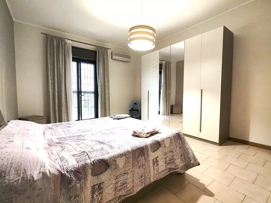 Immagine 15 di Quadrilocale in vendita  in Via Finocchiari 143A a Aci Catena