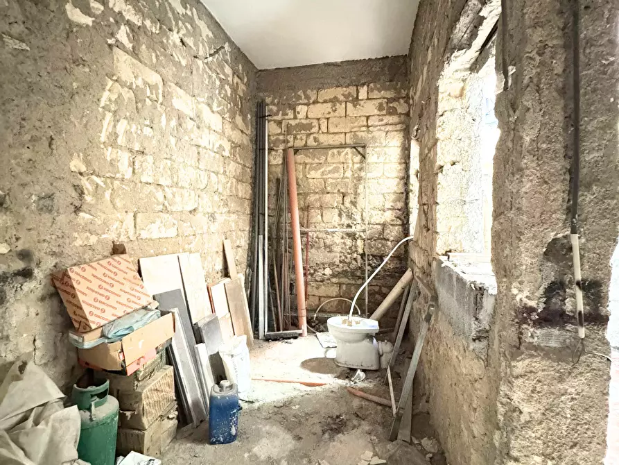 Immagine 4 di Bilocale in vendita  in Via dell'Anitra 3 a Catania