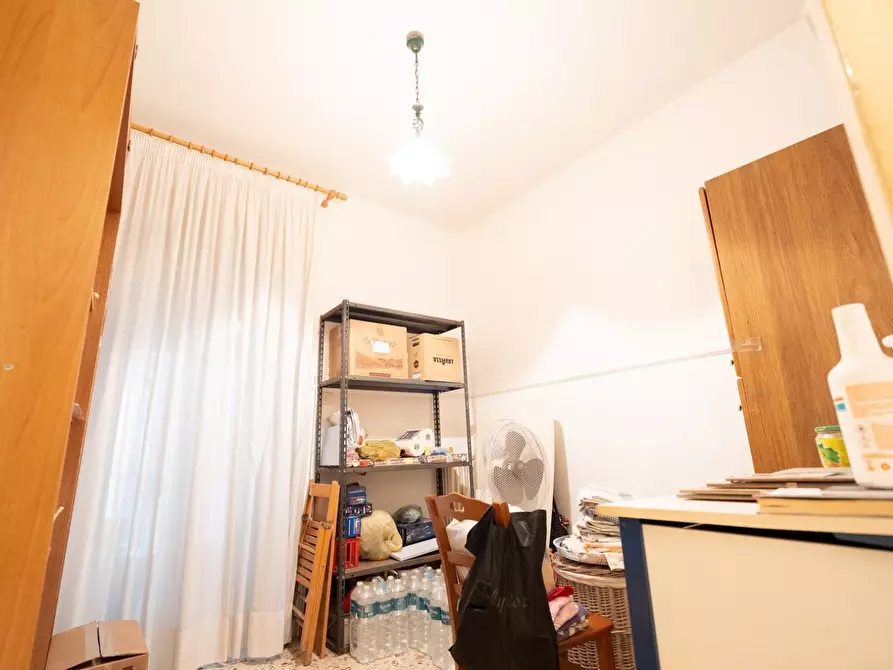 Immagine 16 di Pentalocale in vendita  in Via Caronda 178 a Catania