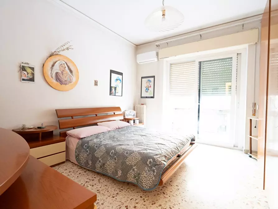 Immagine 13 di Pentalocale in vendita  in Via Caronda 178 a Catania