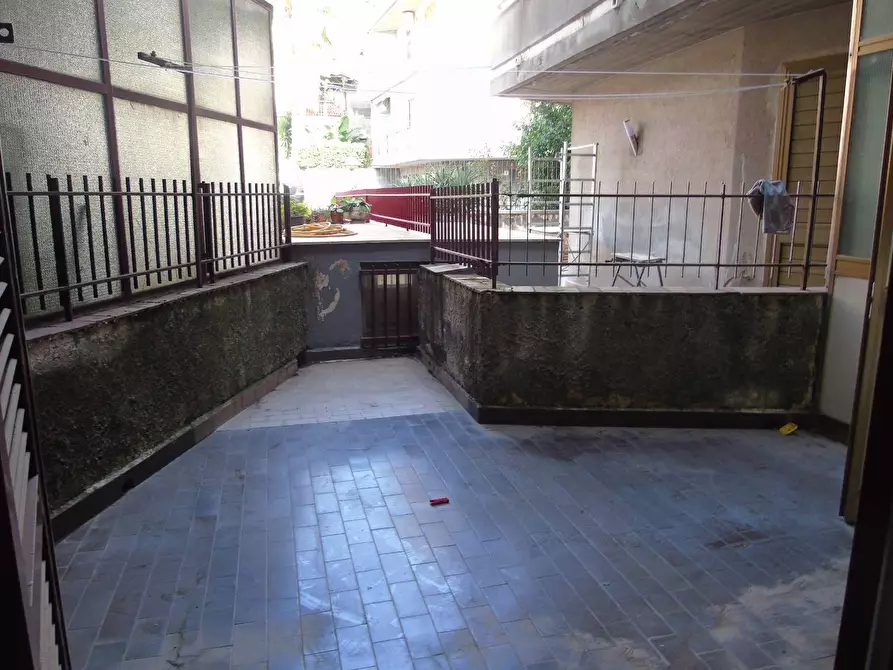 Immagine 22 di Trilocale in vendita  a Aci Castello