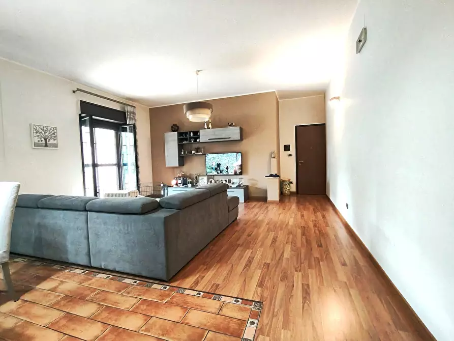 Immagine 6 di Quadrilocale in vendita  in Via Finocchiari 143A a Aci Catena