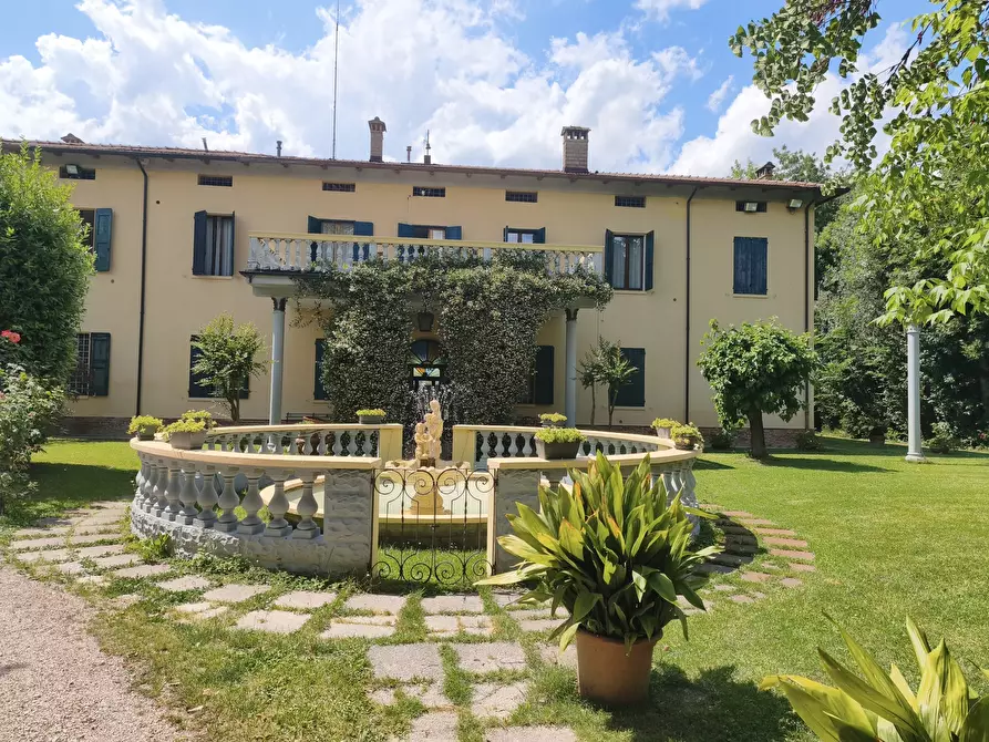 Immagine 1 di Bed & Breakfast in vendita  a Nonantola