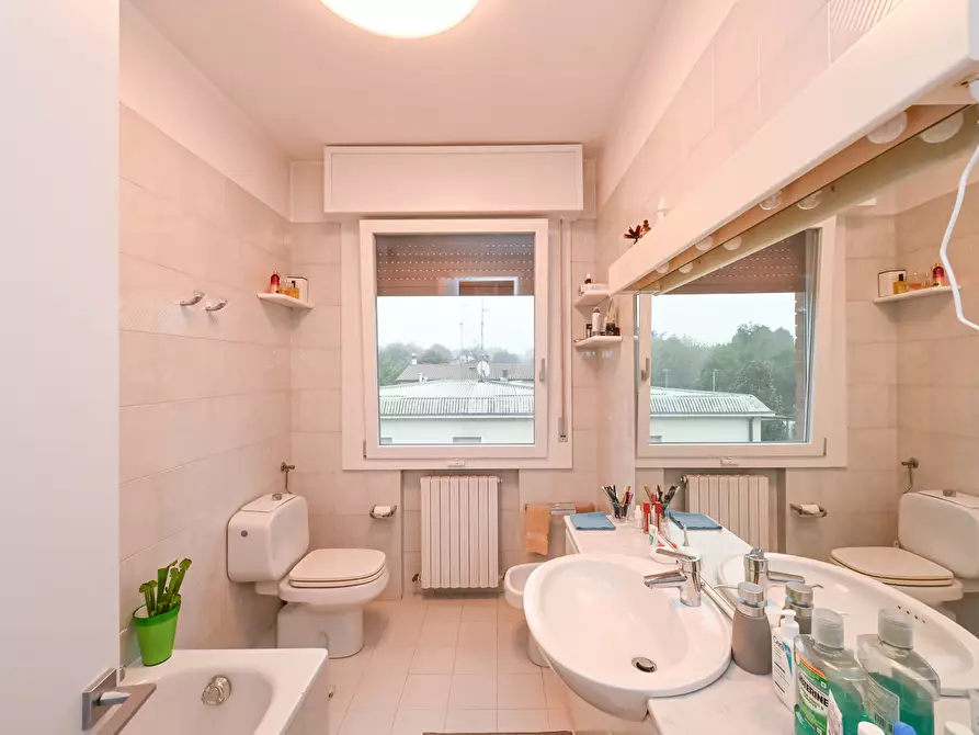 Immagine 5 di Pentalocale in vendita  a Campogalliano