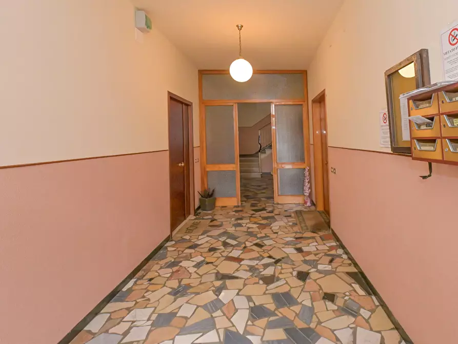 Immagine 2 di Pentalocale in vendita  in Viale Fratelli Cairoli 10 a Sassuolo