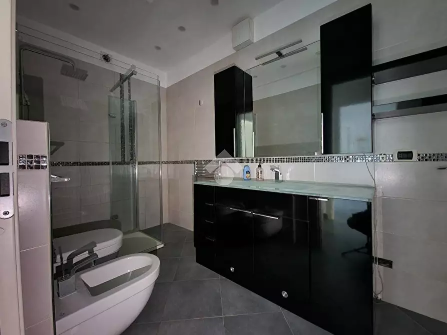 Immagine 12 di Quadrilocale in vendita  in Via Montale 4 a Ventimiglia