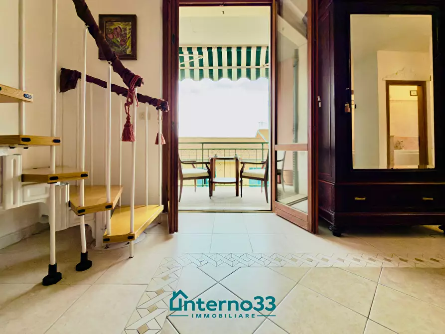 Immagine 8 di Quadrilocale in vendita  a Sarzana