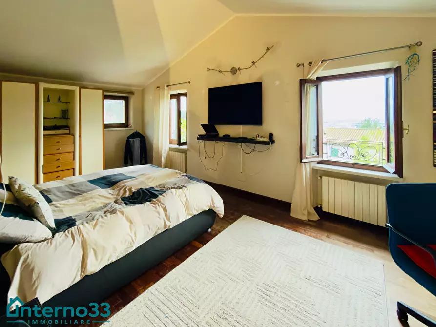 Immagine 19 di Villa in vendita  in Via Isola 51 a Ortonovo