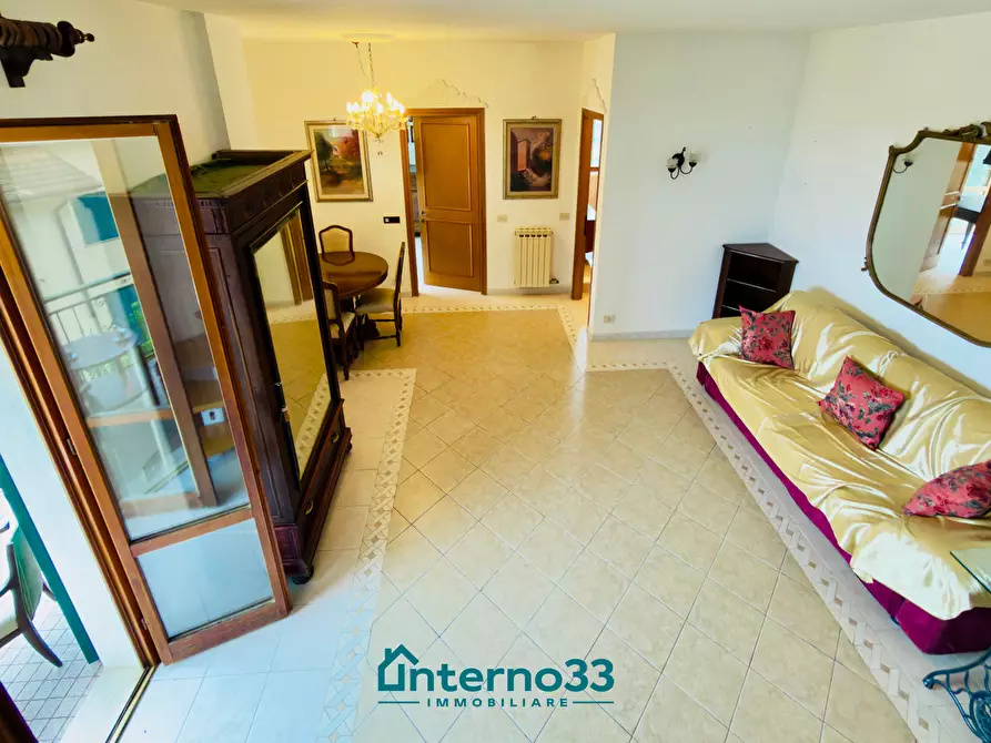 Immagine 7 di Quadrilocale in vendita  a Sarzana