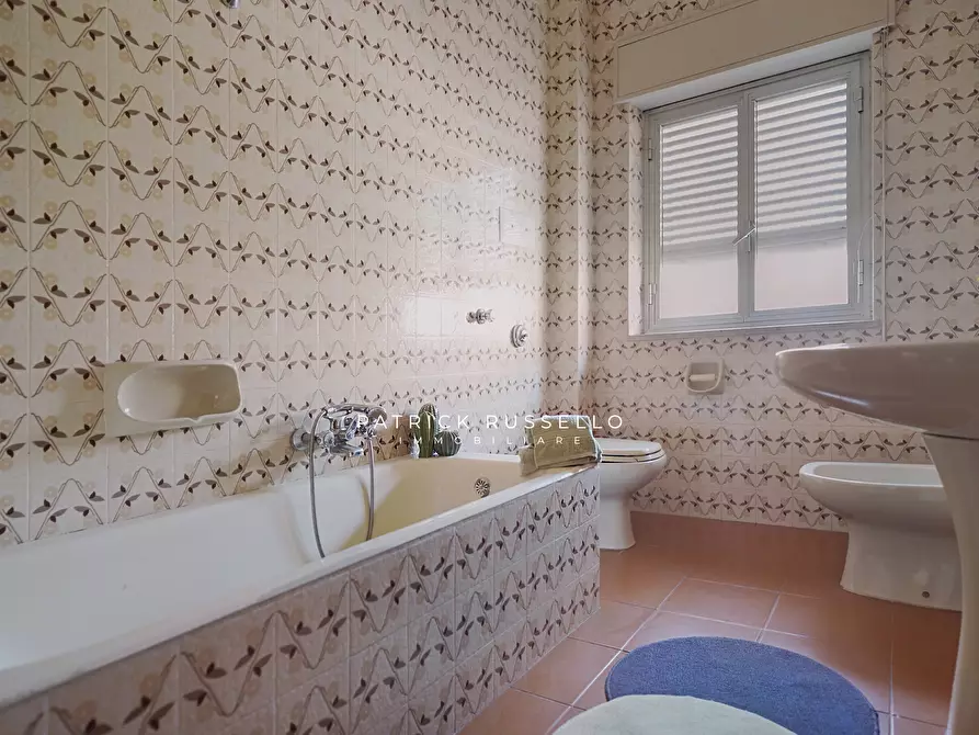 Immagine 24 di Quadrilocale in vendita  in Via Parioli 6 a Gela