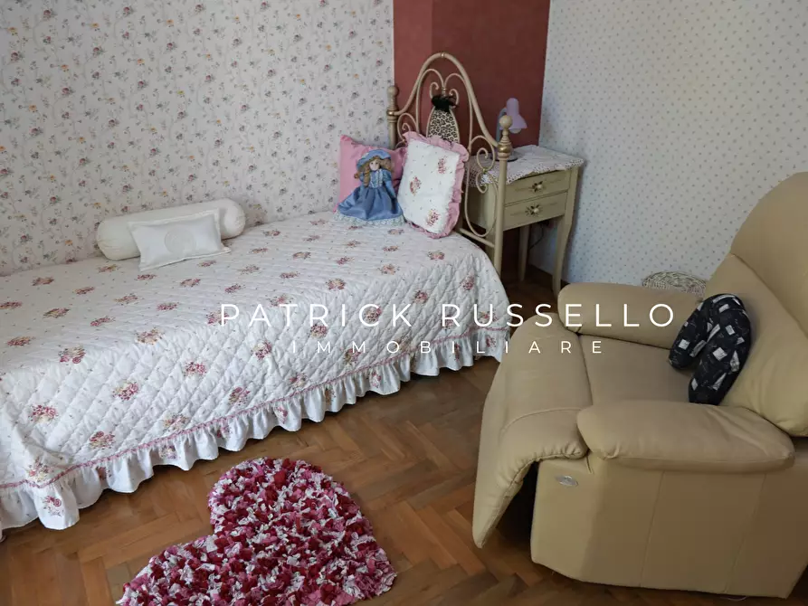 Immagine 22 di Villa in vendita  in Via Butera 207 a Gela