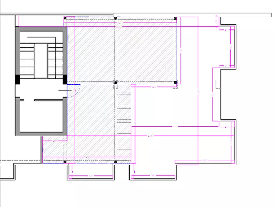 Immagine 31 di Quadrilocale in vendita  in Via Morselli 63 a Gela