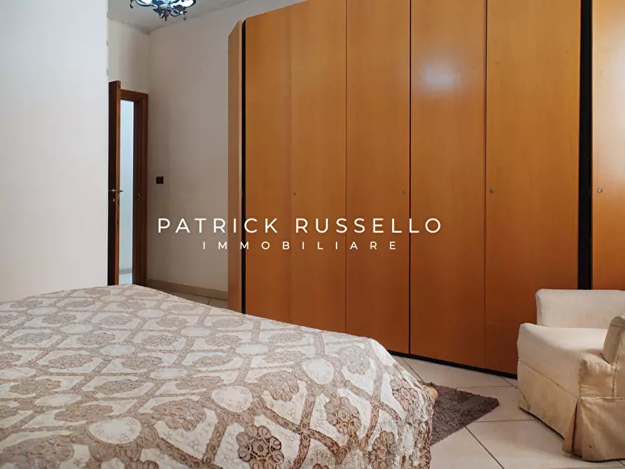 Immagine 16 di Trilocale in vendita  in Via Seneca 2 a Gela