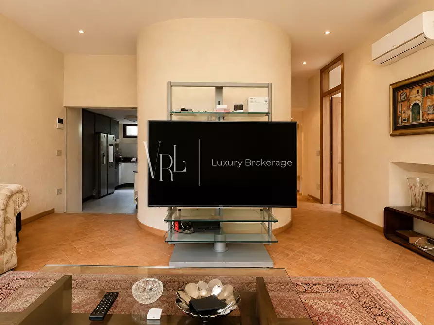 Immagine 9 di Villa in vendita  a Roma