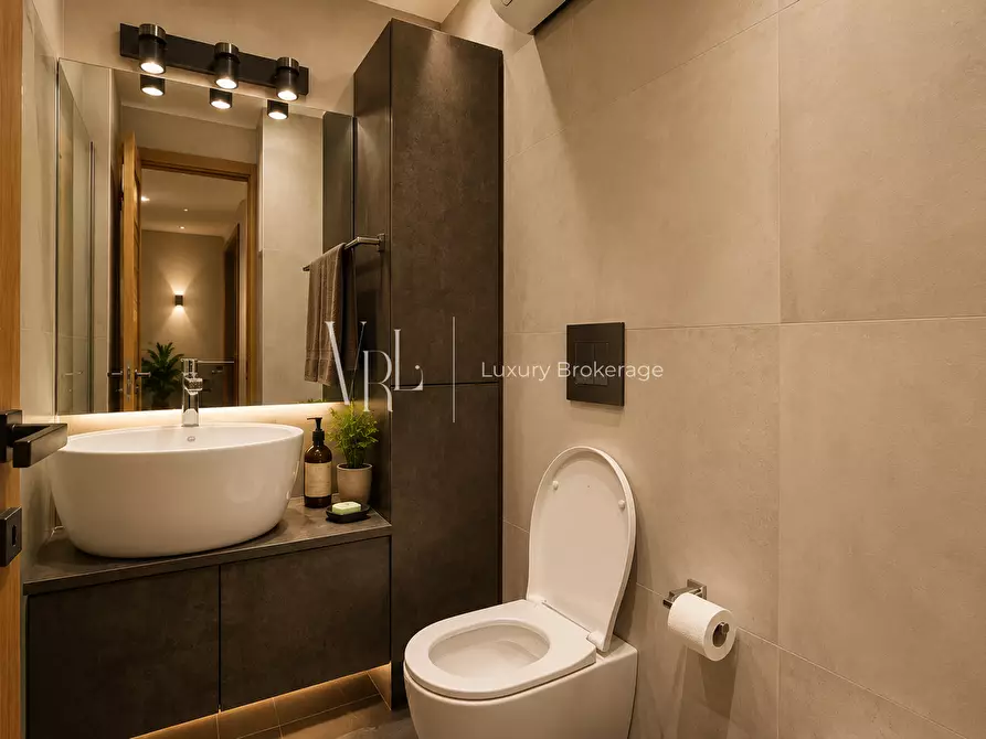 Immagine 18 di Villa in vendita  a Roma