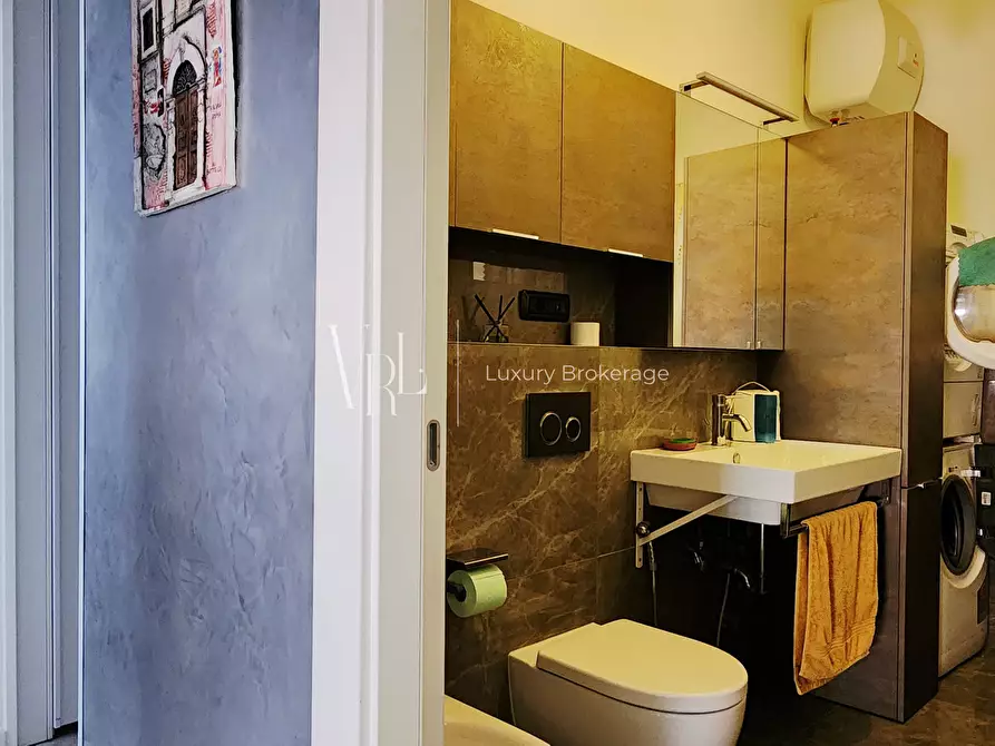 Immagine 23 di Quadrilocale in vendita  a Roma