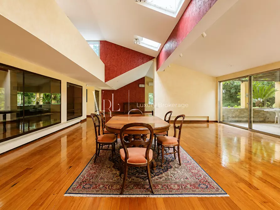 Immagine 9 di Villa in vendita  a Roma