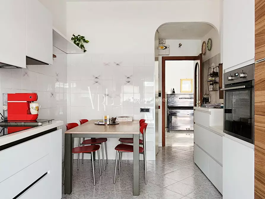 Immagine 6 di Quadrilocale in vendita  a Roma