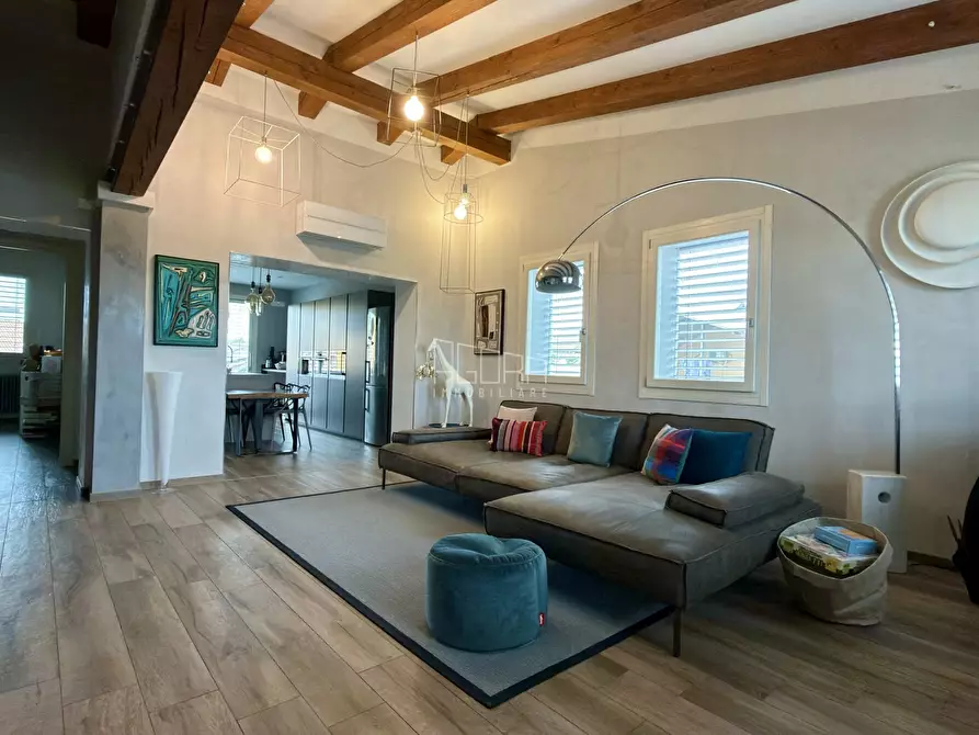 Immagine 1 di Casa indipendente in vendita  a Rovigo