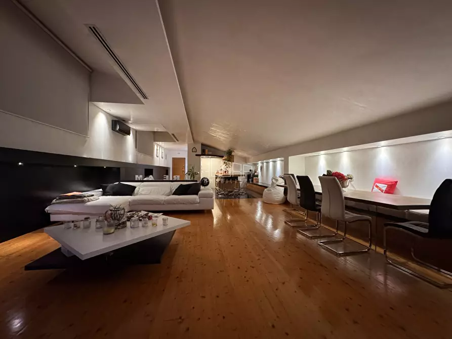 Immagine 1 di Loft/Open space in vendita  a Rovigo