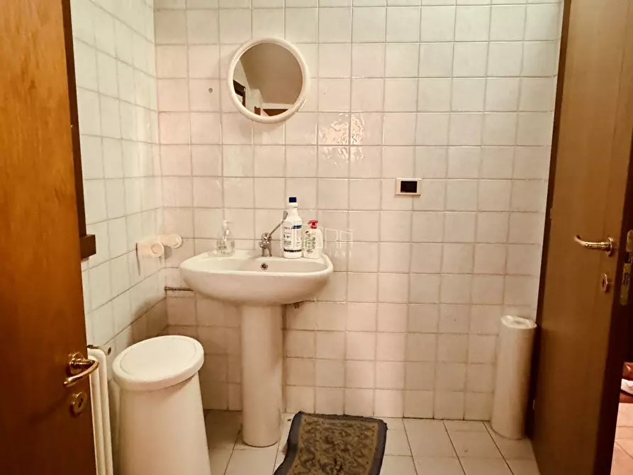 Immagine 10 di Ufficio in vendita  in Via Giuseppe Verdi 39 a Rovigo