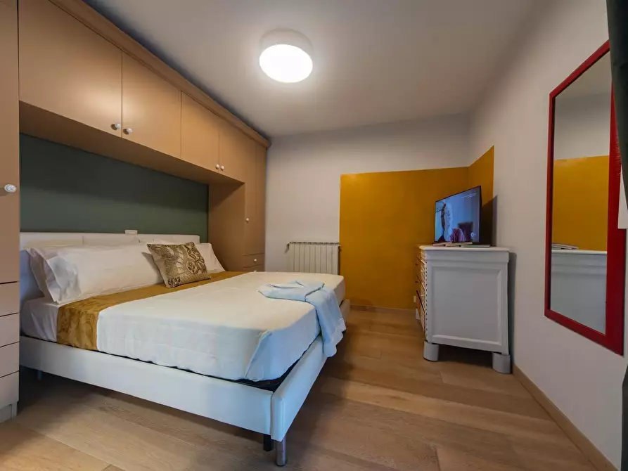 Immagine 24 di Quadrilocale in vendita  a Viareggio