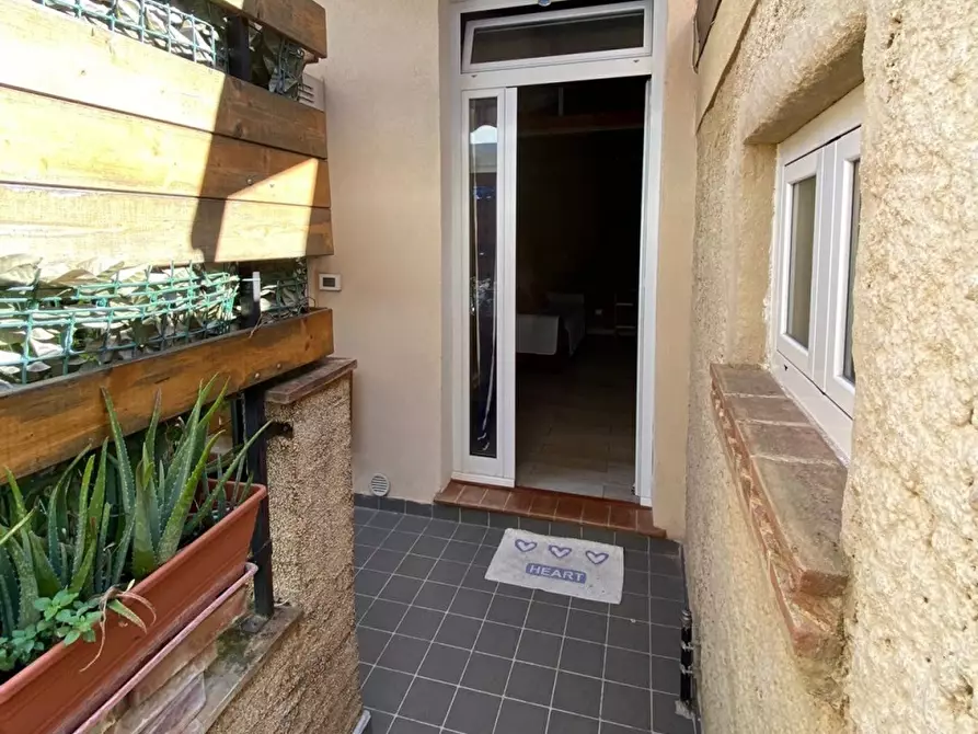 Immagine 2 di Loft/Open space in affitto  a Viareggio