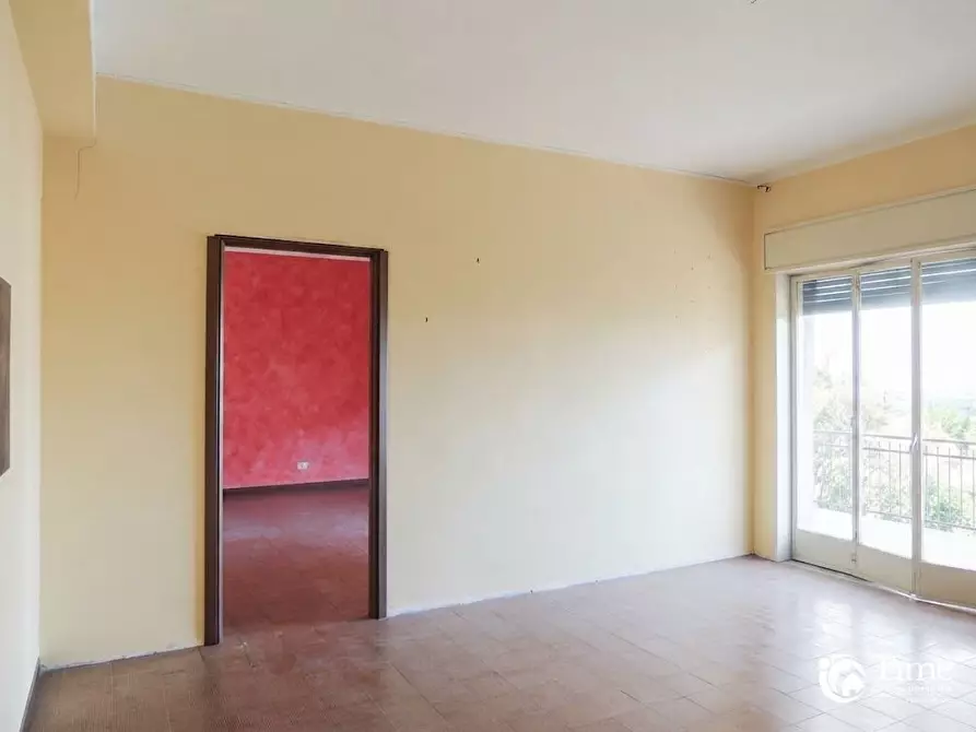 Immagine 26 di Pentalocale in vendita  in Via delle Azalee 13 a Misterbianco