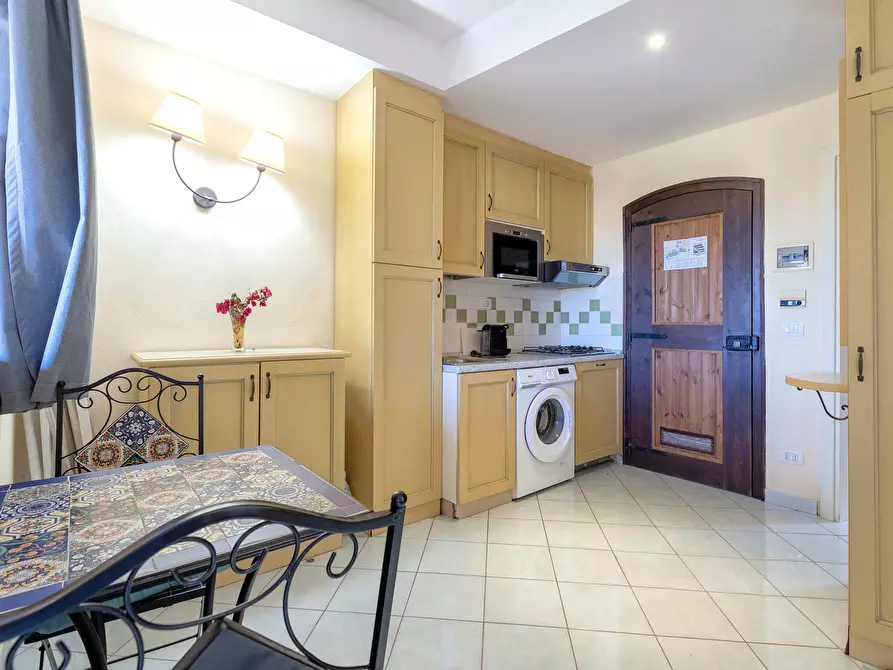 Immagine 11 di Bilocale in vendita  a Trinità D'agultu E Vignola